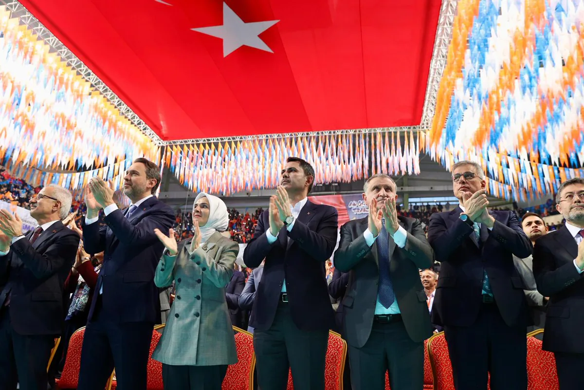 AK Parti İl Kongreleriyle Yeni Yönetimler Belirlendi AK Parti İl Kongreleriyle Yeni Yönetimler Belirlendi