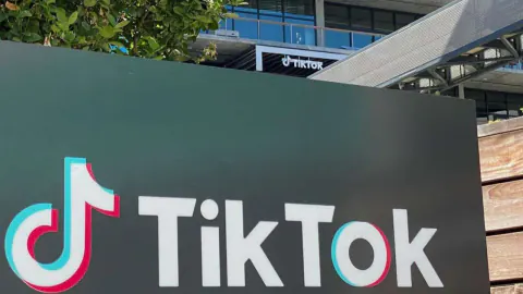 TikTok Avrupa Operasyonlarında Yapay Zeka Dönüşümü: 300 Çalışan İşten Çıkarılıyor