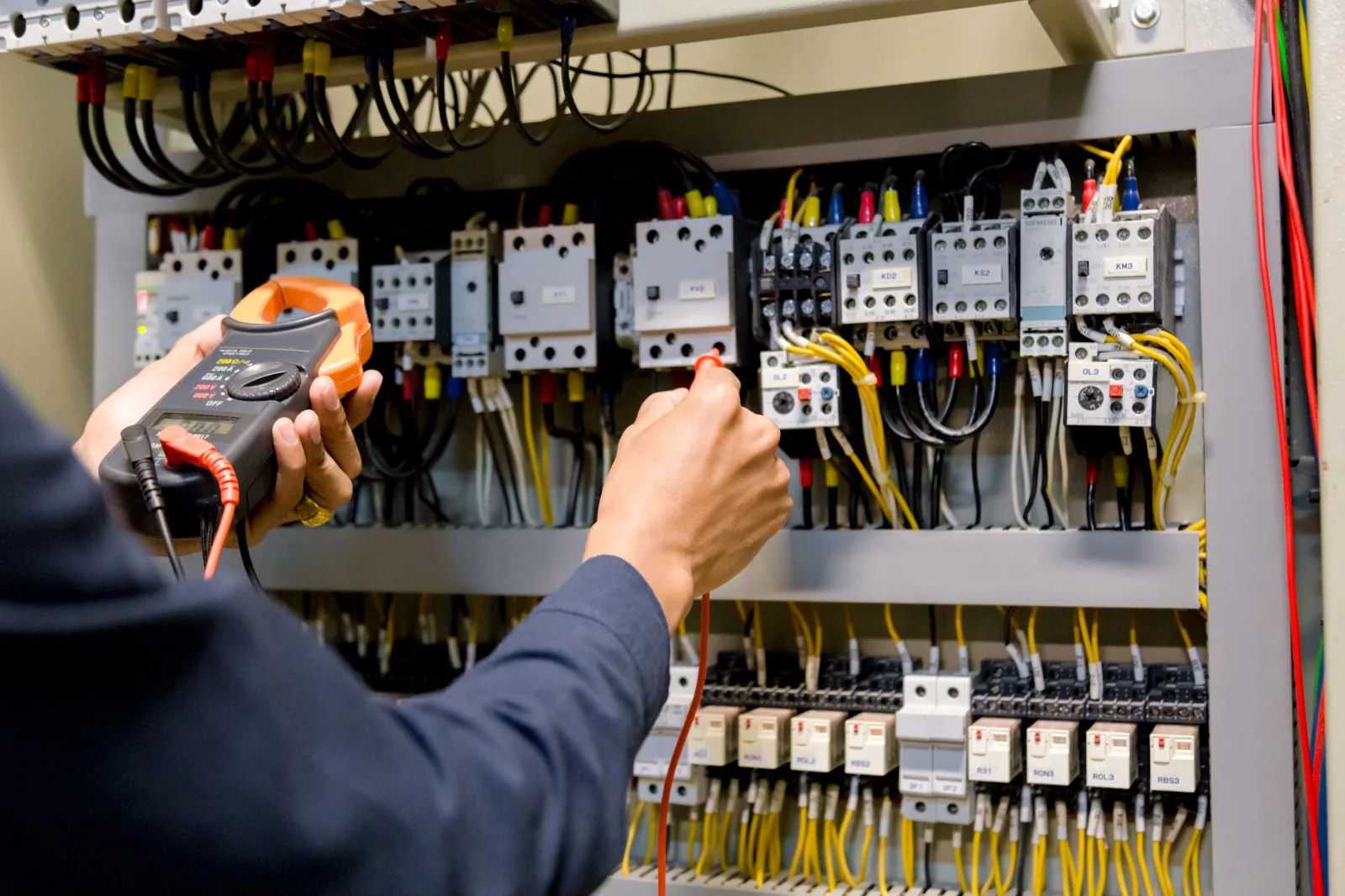 Burdur'da 3 Okulun Elektrik Tesisatı Yenileniyor: İhale Detayları Belli Oldu Burdur'da 3 Okulun Elektrik Tesisatı Yenileniyor: İhale Detayları Belli Oldu