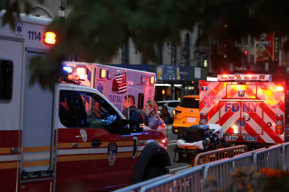 New York Pennsylvania İstasyonu'nda Bıçaklı Saldırı: 5 Yaralı görseli