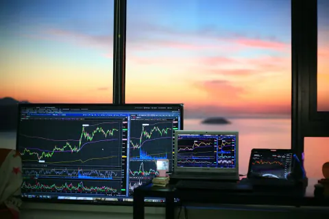 XRP'de Kapitülasyon Belirtileri: Glassnode Verileri Dip Noktasına mı İşaret Ediyor?
