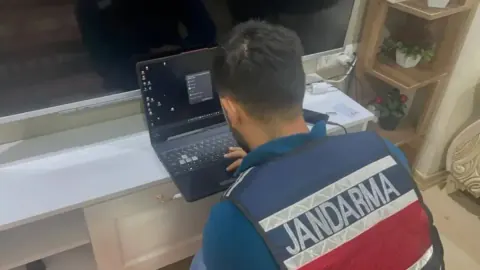 "Dragon Hacker" Panel Kurucuları Yakalandı: 101 Milyon Kimlik Verisi Ele Geçirildi