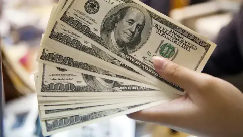 Dolar için yeni takvim: Beklenen düşüş 2027'ye mi ertelendi?