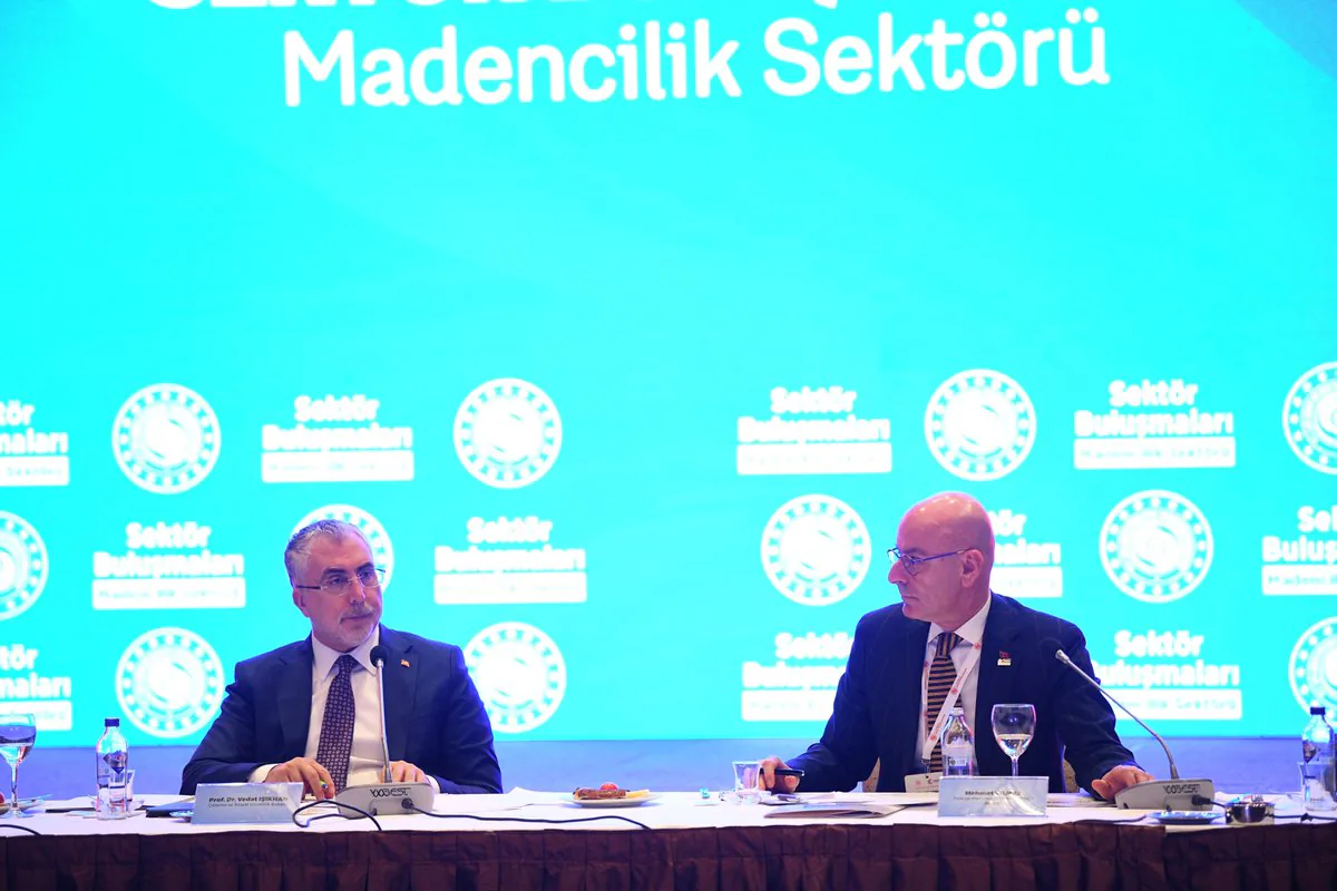 Madencilik Sektörü Değerlendirme Toplantısı Gerçekleştirildi Madencilik Sektörü Değerlendirme Toplantısı Gerçekleştirildi