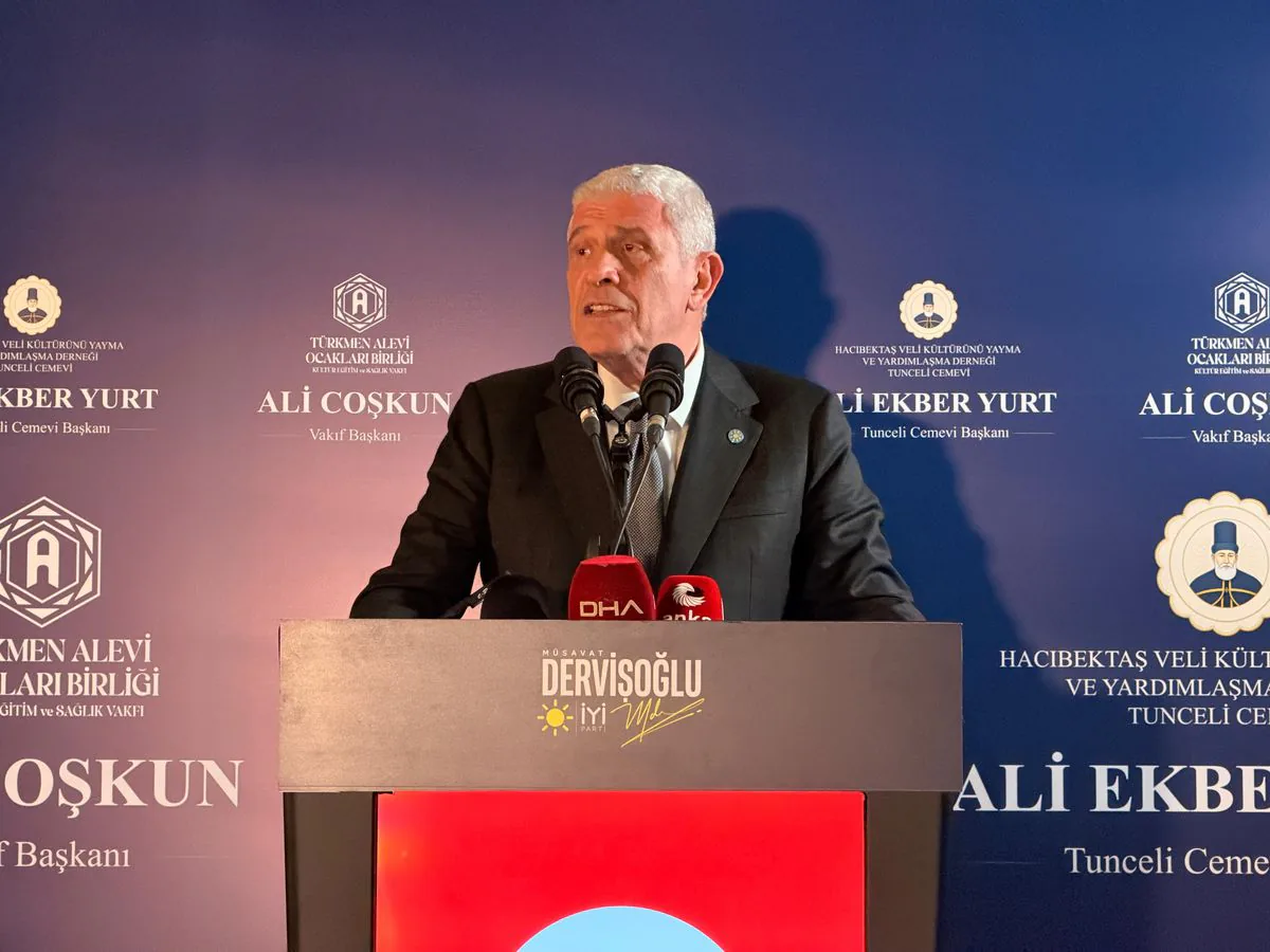 Müsavat Dervişoğlu Tunceli'de: Cumhuriyet Kimsesizlerin Kimsesidir Müsavat Dervişoğlu Tunceli'de: Cumhuriyet Kimsesizlerin Kimsesidir