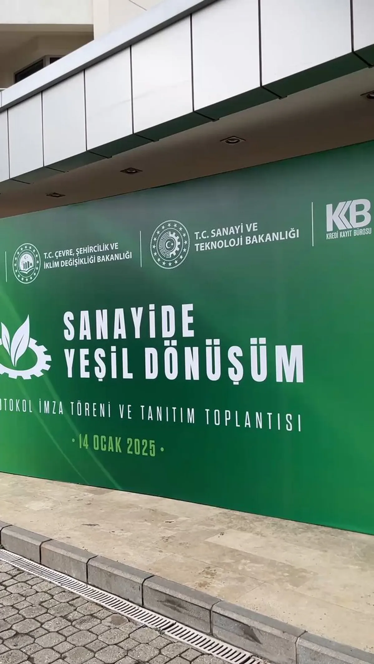 Sanayi Sektöründe Yeşil Dönüşüm Çağrısı Sanayi Sektöründe Yeşil Dönüşüm Çağrısı