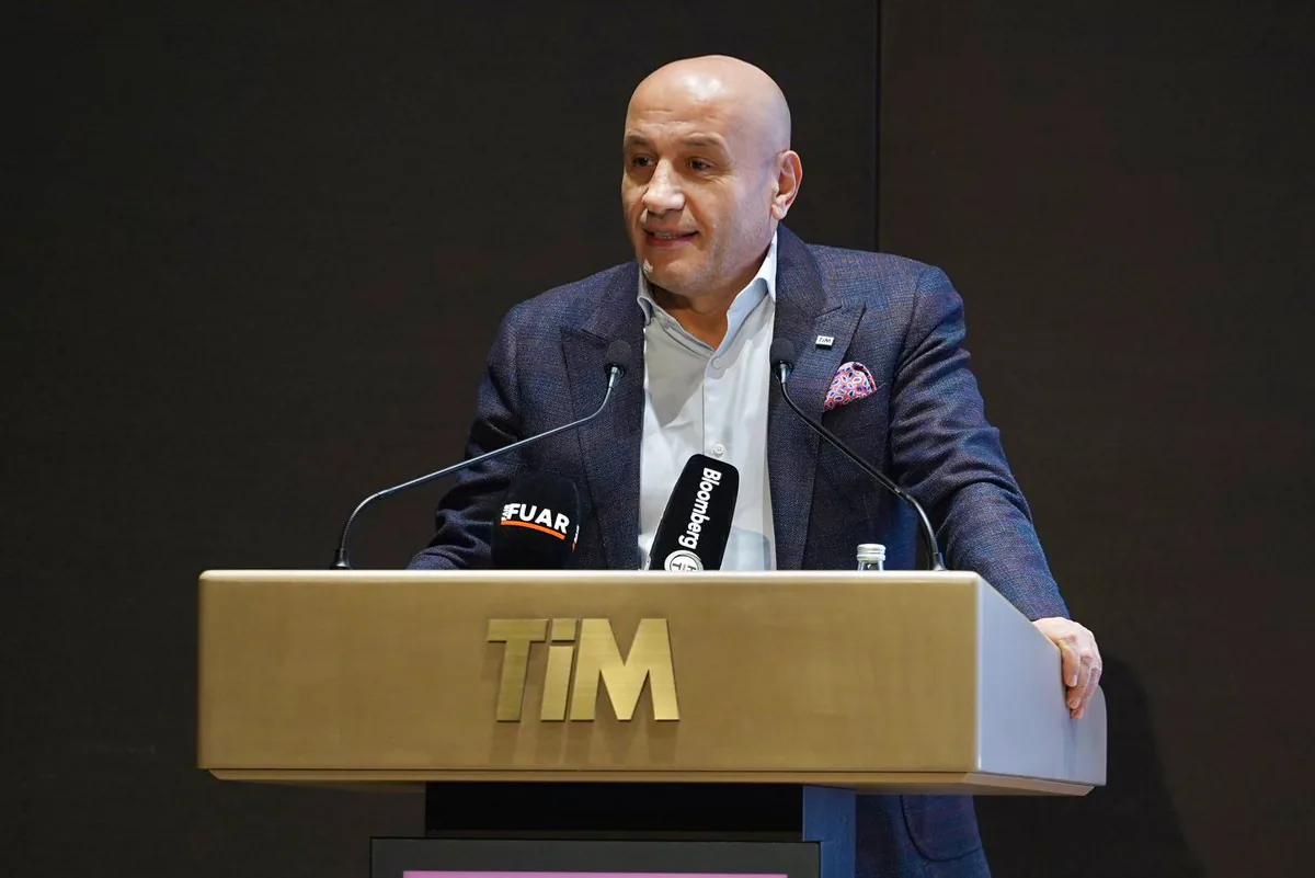Geleneksel Yılbaşı Buluşması'nda TİM ve Ekonomi Gazetecileri Bir Araya Geldi Geleneksel Yılbaşı Buluşması'nda TİM ve Ekonomi Gazetecileri Bir Araya Geldi