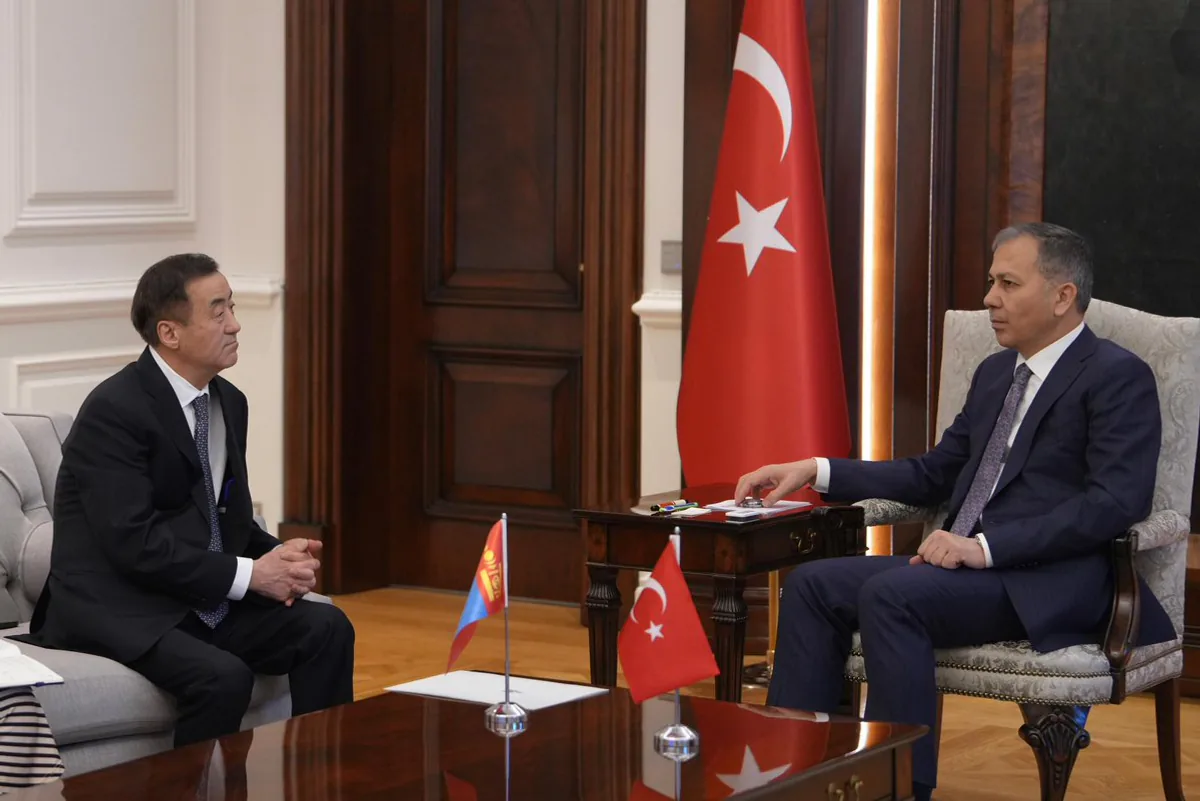 İçişleri Bakanı Ali Yerlikaya, Moğolistan Büyükelçisi'ni Kabul Etti İçişleri Bakanı Ali Yerlikaya, Moğolistan Büyükelçisi'ni Kabul Etti