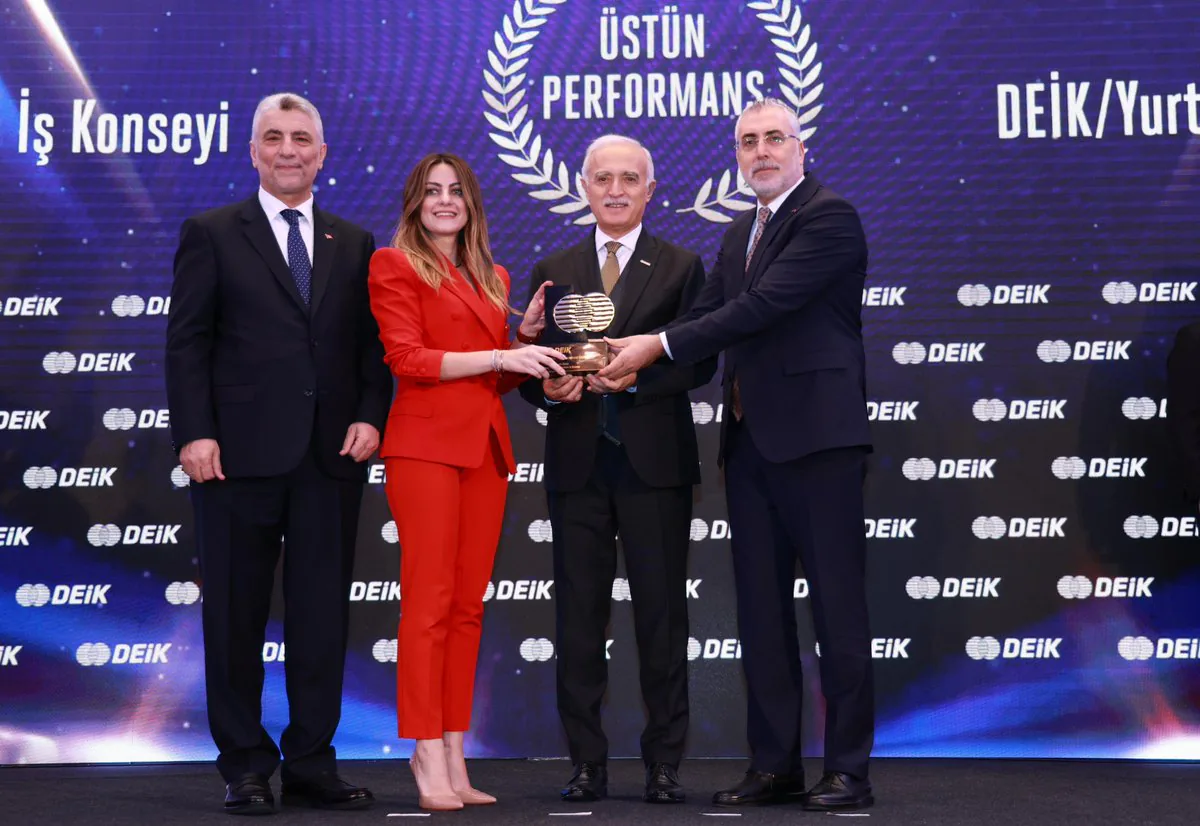Türkiye Almanya İş Konseyi ve Yurt Dışı Yatırımlar İş Konseyi Ödül Aldı Türkiye Almanya İş Konseyi ve Yurt Dışı Yatırımlar İş Konseyi Ödül Aldı