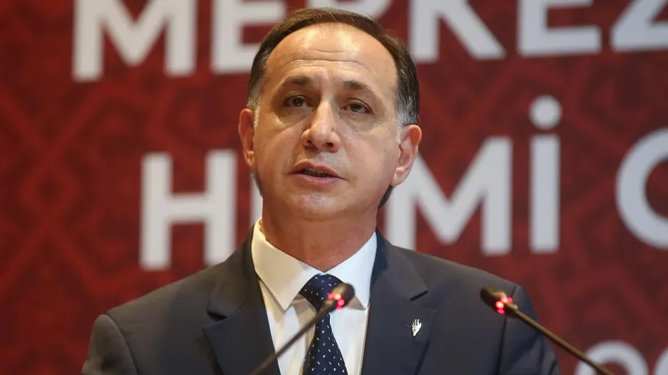 MHK Başkanı Ferhat Gündoğdu Görevden Aldı: Hakemler Dosyası'nda Tutuklama ve İstifa Süreci görseli