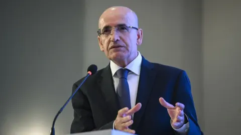 Bakan Mehmet Şimşek'ten Gıda Enflasyonuna 'Üretim' Reçetesi