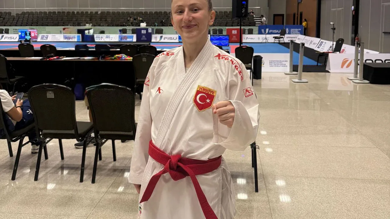 Dünya Şampiyonluğu İçin Geri Sayım: Milli Karate Takımı Finalde! Dünya Şampiyonluğu İçin Geri Sayım: Milli Karate Takımı Finalde!