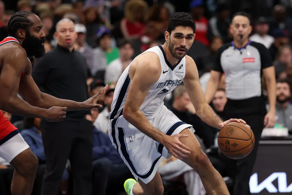 NBA'de Sürpriz Takas: Santi Aldama Dallas Mavericks'e Geçti görseli