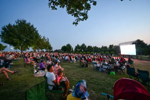 Çanakkale'de Açık Hava Sinema Günleri Gülen Gözler ile Başladı
