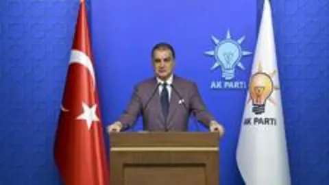 AKP Sözcüsü Ömer Çelik'ten Seçim Adaylığı Açıklaması: Recep Tayyip Erdoğan