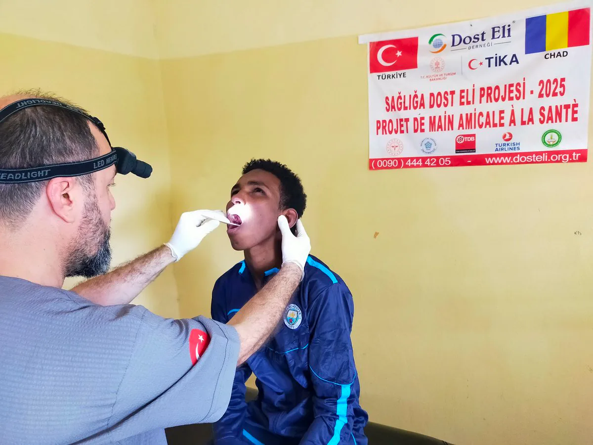 Türk Hekimleri Çad'da Binlerce Hastaya Umut Oldu: Sağlığa Dost Eli Projesi Türk Hekimleri Çad'da Binlerce Hastaya Umut Oldu: Sağlığa Dost Eli Projesi