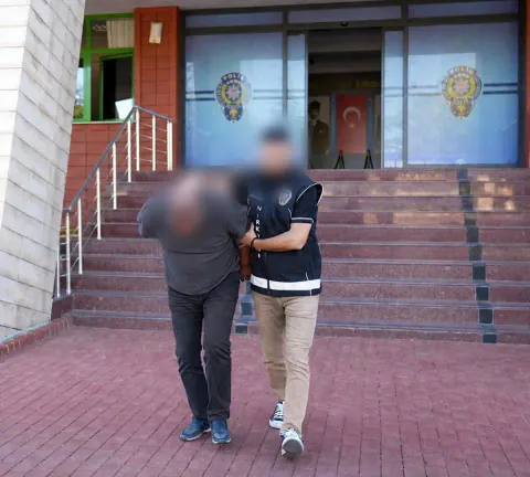 Isparta'da 14 Yıl Hapis Cezasıyla Aranan Firari Yakalandı