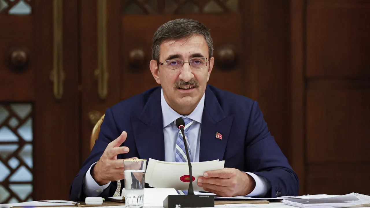 AK Parti, Yabancı Misafirleri ile Geleceğe Yönelik Görüşmeler Gerçekleştiriyor AK Parti, Yabancı Misafirleri ile Geleceğe Yönelik Görüşmeler Gerçekleştiriyor