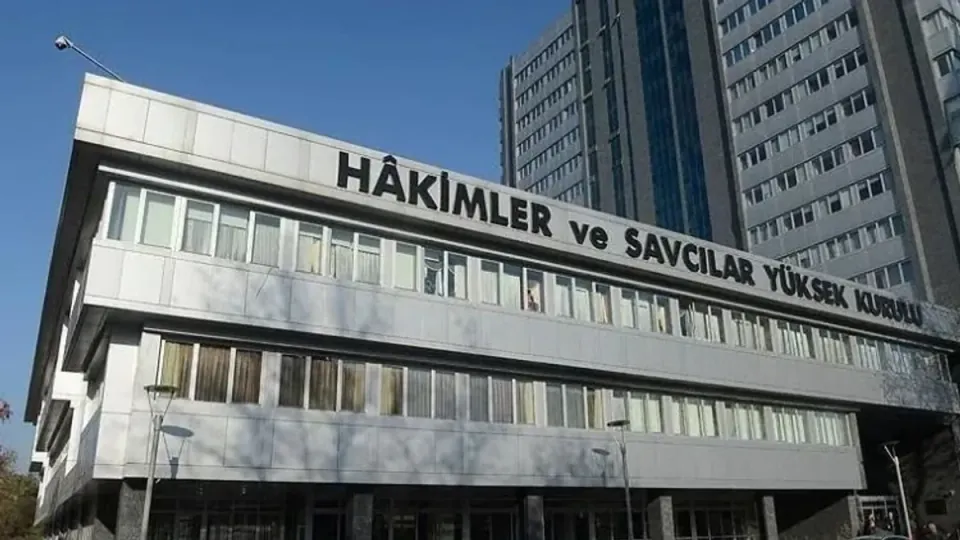 HSK 2026 Ana Kararnamesi Yayımlandı: 4 Bin 967 Hakim ve Savcı Görev Değiştiriyor görseli