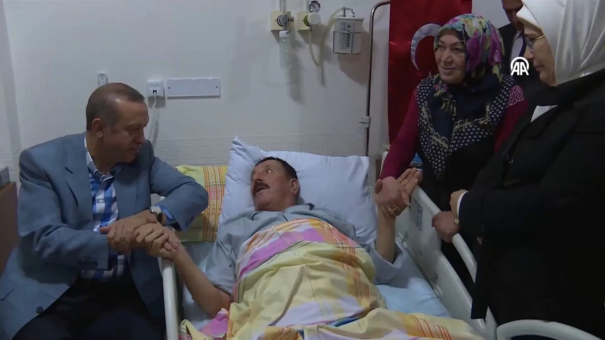 15 Temmuz'un Kahramanları: Can Veren, Yurdu Yaşatanlar 15 Temmuz'un Kahramanları: Can Veren, Yurdu Yaşatanlar