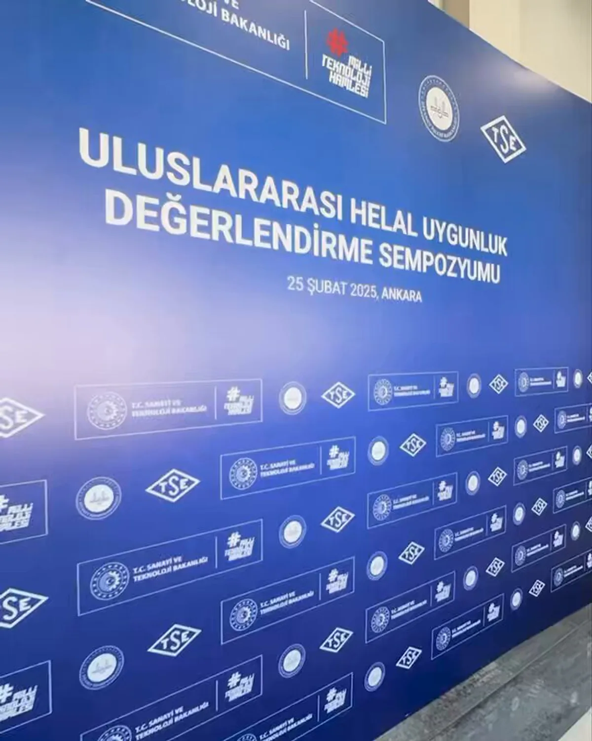Ulusal ve Uluslararası Helal Sektörüne Yönelik Açılış: Başbakanlığın Öncülüğünde İlkelerin Vurgulanması Ulusal ve Uluslararası Helal Sektörüne Yönelik Açılış: Başbakanlığın Öncülüğünde İlkelerin Vurgulanması