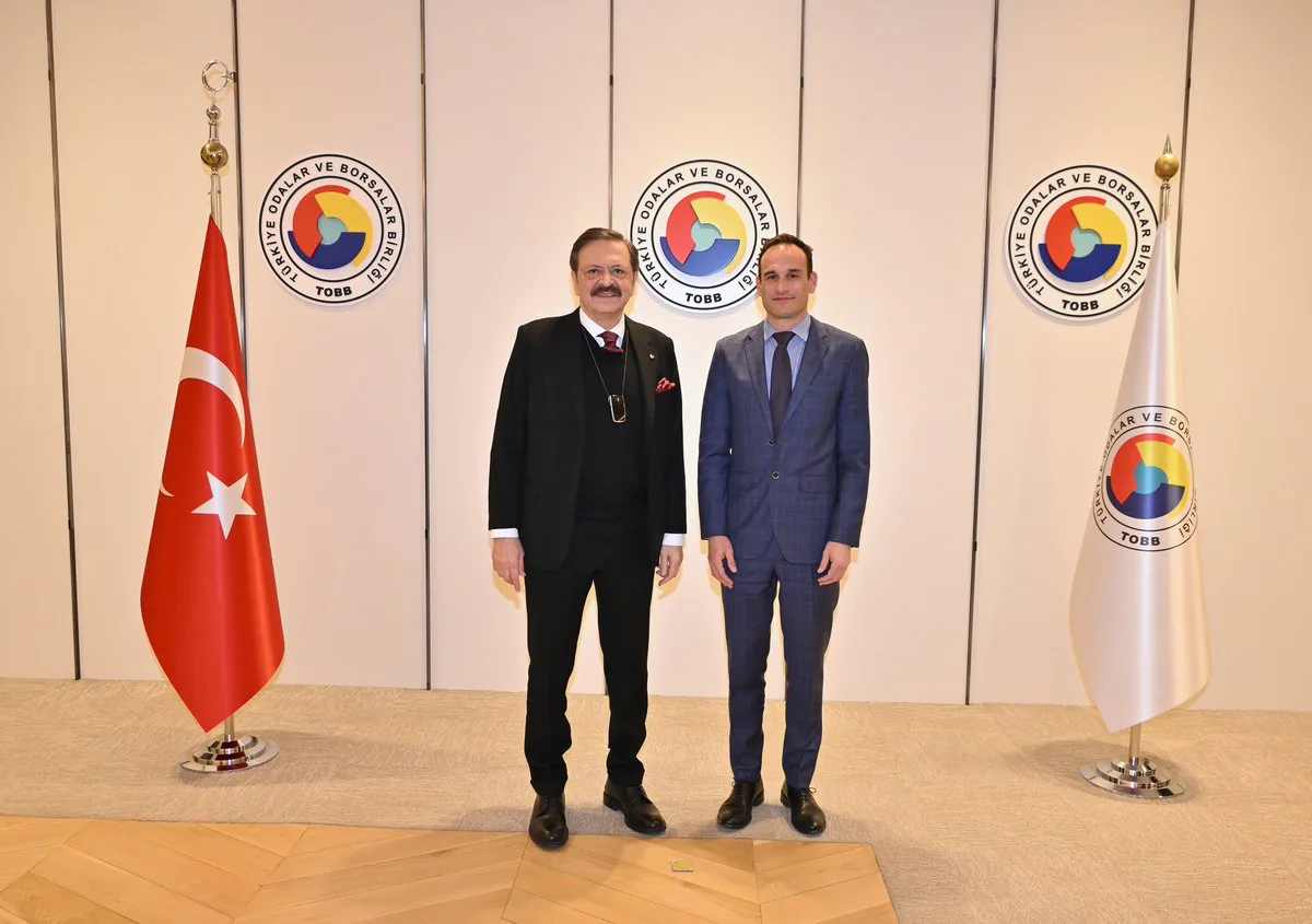 Türkiye-Slovenya İlişkileri Görüşmelerinde Yeni Yönelimler Türkiye-Slovenya İlişkileri Görüşmelerinde Yeni Yönelimler