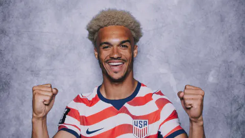 Antonee Robinson'ın Özel Hayatı: Nişanlısı Darcy Myers ve Çocukları