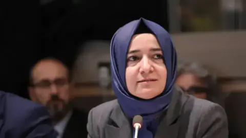 AK Parti'den Fatma Betül Sayan Kaya kararı: Parti üyeliği sona erdi