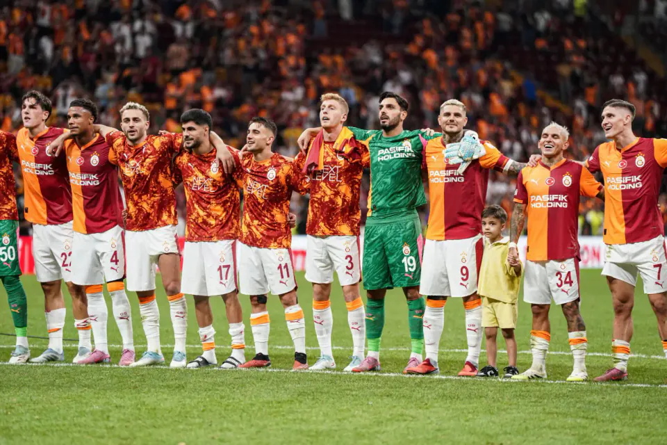 Galatasaray Şampiyonlar Ligi Kadrosunu UEFA'ya Bildirdi: Yeni Format Maç Takvimi Açıklandı görseli