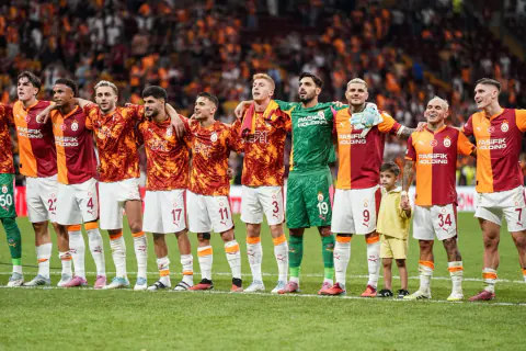 Galatasaray Şampiyonlar Ligi Kadrosunu UEFA'ya Bildirdi: Yeni Format Maç Takvimi Açıklandı