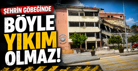 Çankırı Atatürk Bulvarı'nda Yıkım Telaşı: Güvenlik Önlemleri Tartışma Yarattı Çankırı Atatürk Bulvarı'nda Yıkım Telaşı: Güvenlik Önlemleri Tartışma Yarattı