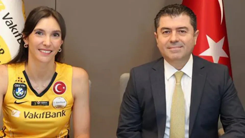 VakıfBank'tan Sürpriz Hamle: Naz Aydemir Akyol Eski Yuvasına Döndü görseli