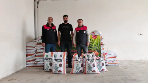 Palu'da üreticilere %70 hibeli 10 ton kırmızı mercimek tohumu dağıtıldı