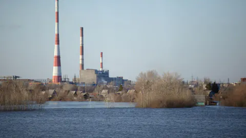 Rusya'nın Luga Nehri Kıyısındaki Tolmachyovo Yerleşimi Hakkında Bilgiler