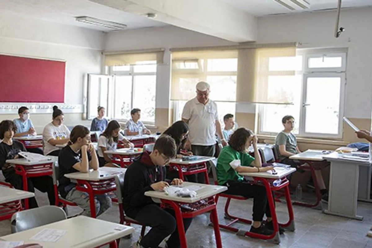LGS 2026'da İlk Kez Uygulanacak: Beslenme Paketi Detayları Belli Oldu LGS 2026'da İlk Kez Uygulanacak: Beslenme Paketi Detayları Belli Oldu