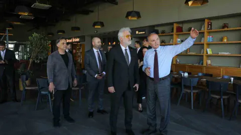 Tamer Karadağlı'dan Düzce'ye sürpriz: Konuralp Antik Tiyatrosu'nda oyun hazırlığı