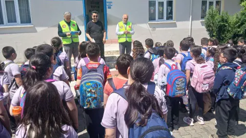 Geleceğin Pilotları Sinop'ta Yetişiyor: THK'dan Lala Köyü'ne Havacılık Seferberliği