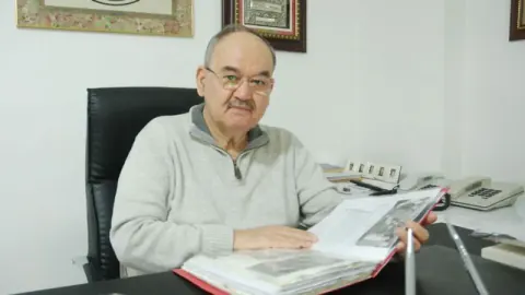 İzmir'in eski başkanı Burhan Özfatura'ya vefa: Engelsiz Yaşam Köyü'ne adı verilecek