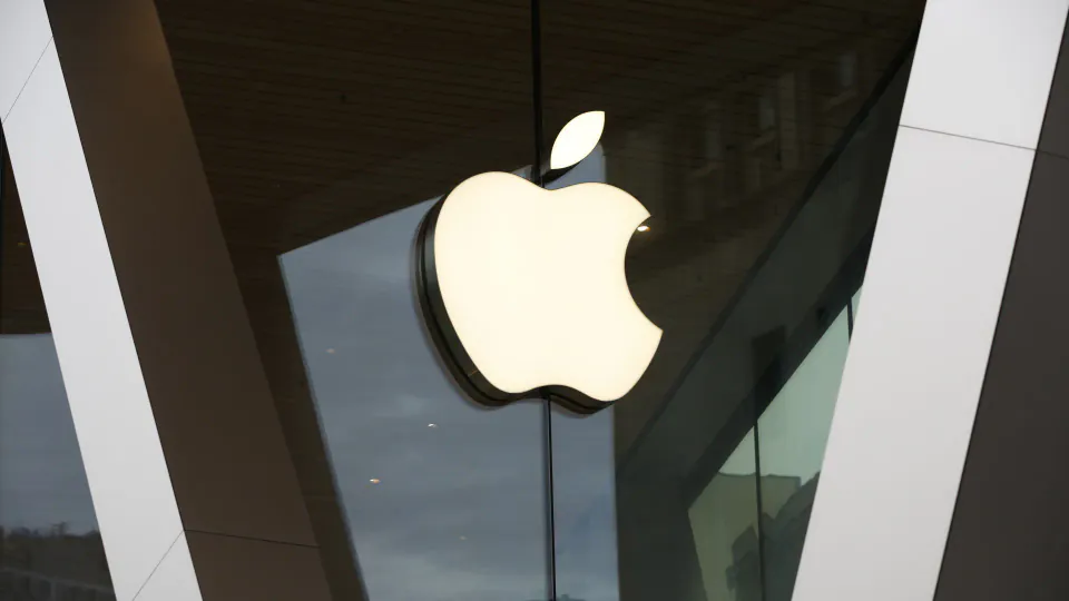 Apple Piyasa Değerinde Tarihi Eşik: İlk Kez 5 Trilyon Dolara Ulaştı görseli