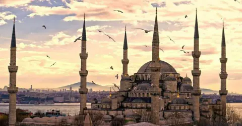 19 Haziran 2026 Cuma Mesajları: En Anlamlı, Ayetli ve Dualı Seçenekler