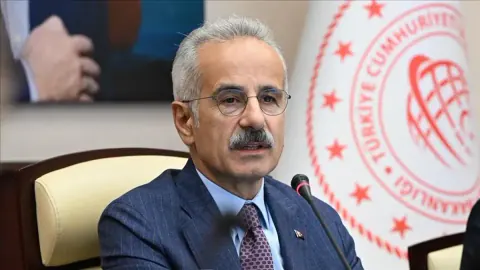 Bakan Uraloğlu'ndan Beğendik Köprüsü mesajı: Türkiye'nin en yüksek köprüsü 6 yaşında