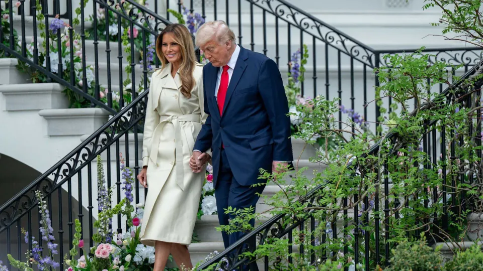 Melania Trump Kimdir? Modellikten Beyaz Saray'a Uzanan Yaşam Öyküsü görseli