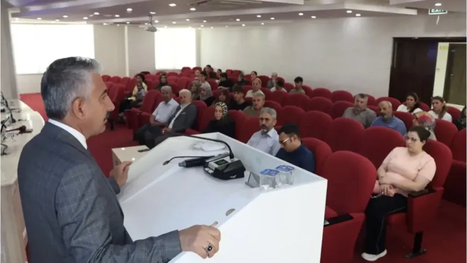 Adıyaman'da okul kantin çalışanlarına hijyen eğitimi: "Gıda güvenliği önceliğimiz" görseli