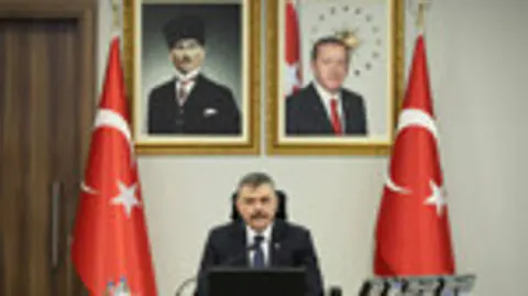 Bakan Mustafa Çiftçi'den Siber Vatan Hamlesi: Yapay Zeka Tehditlerine Sıfır Tolerans Bakan Mustafa Çiftçi'den Siber Vatan Hamlesi: Yapay Zeka Tehditlerine Sıfır Tolerans