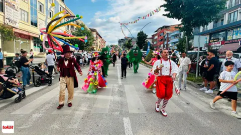 Erbaa Yaprak Festivali Coşkuyla Başladı: 10 Ülkenin Dansı ve Büyük Yatırımlar