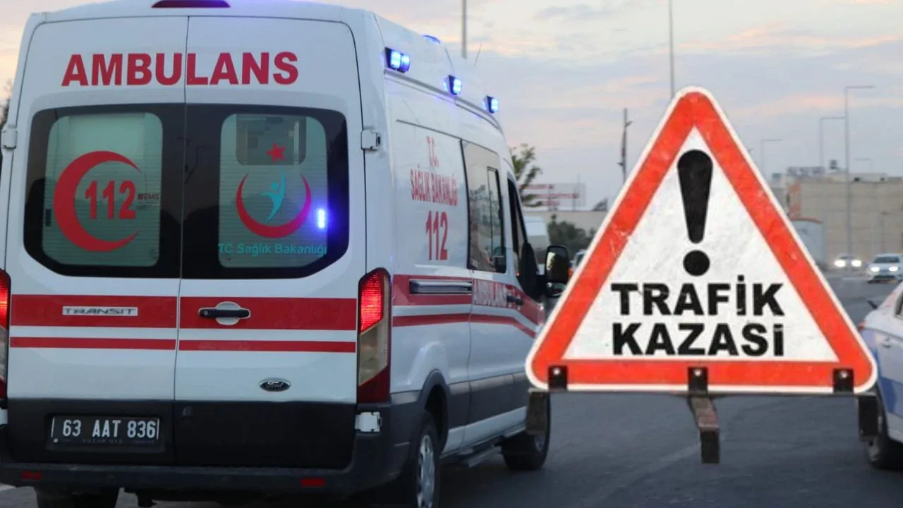 Şanlıurfa-Akçakale Yolunda Korkutan Kaza: Yük Kayması Devrilmeye Yol Açtı Şanlıurfa-Akçakale Yolunda Korkutan Kaza: Yük Kayması Devrilmeye Yol Açtı