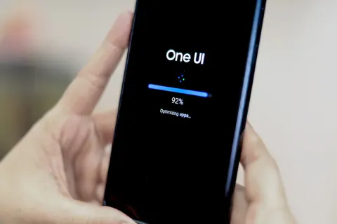 Samsung One UI 9 güncellemesinde açılma hatası: Galaxy modelleri etkileniyor