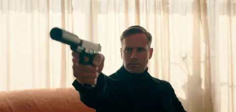 Armie Hammer 'Citizen Vigilante' ile Sinemaya Geri Dönüyor