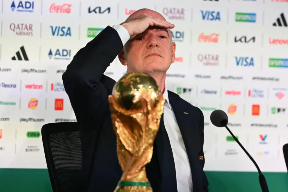 FIFA Başkanı Infantino'ya İngiltere'den Destek Çekme Hamlesi görseli