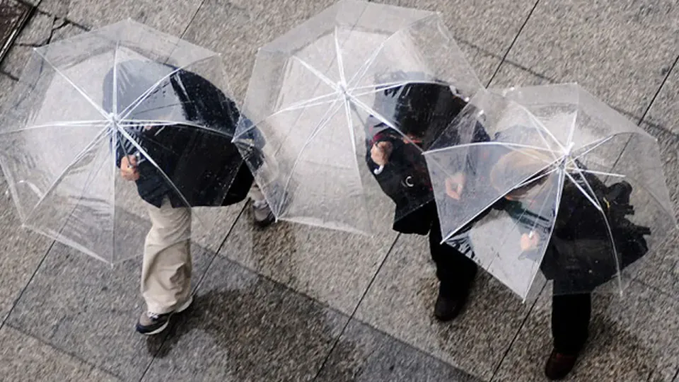 Meteoroloji'den 8 İl İçin Sarı Kodlu Uyarı: Fırtına Geliyor görseli